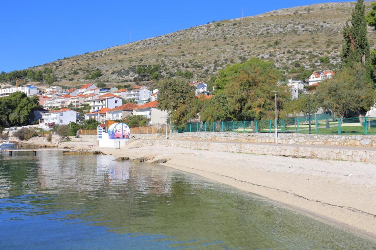 Apartments By The Sea Seget Donji, Trogir - 2029 Exterior foto