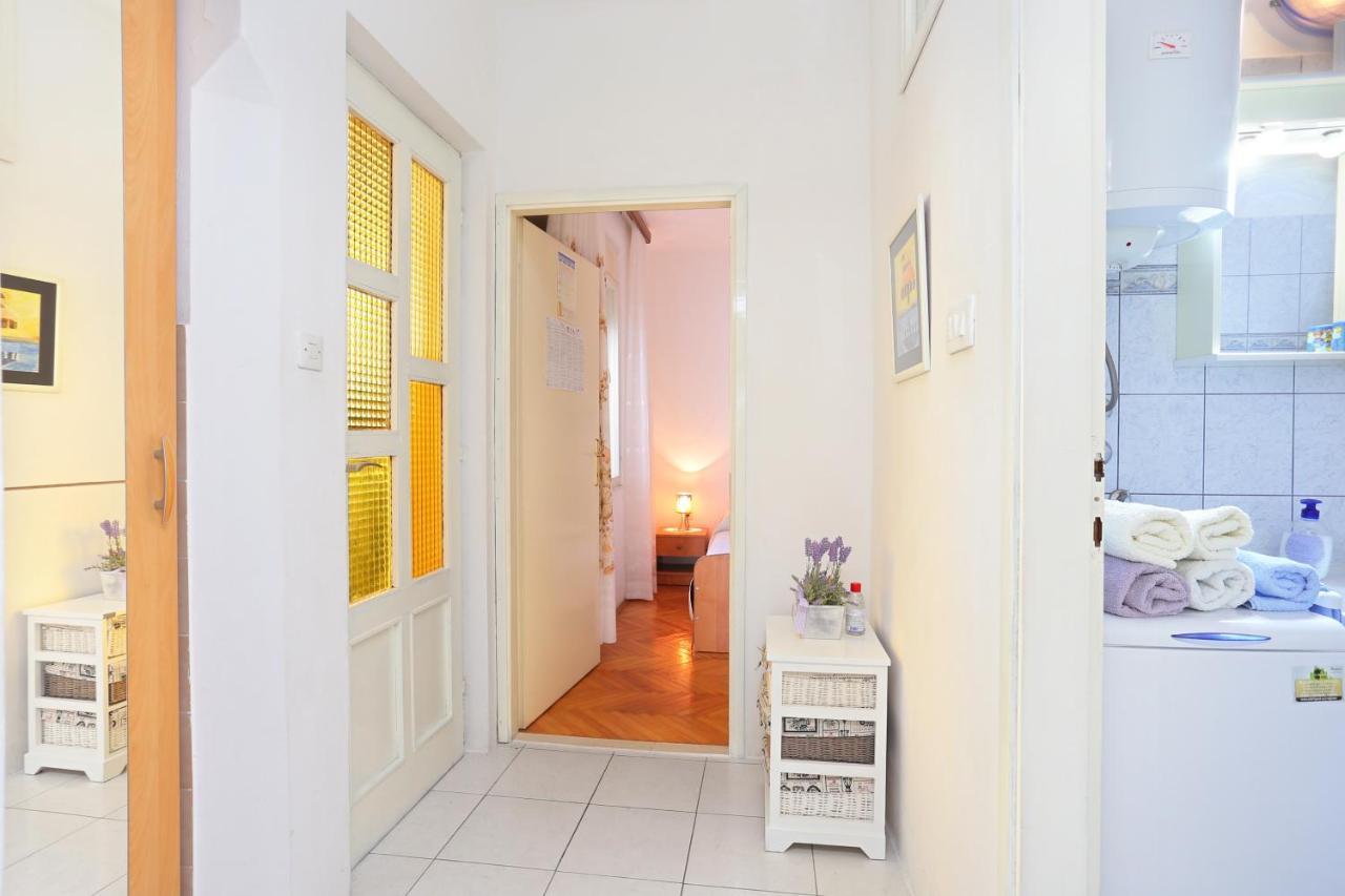 Apartments By The Sea Seget Donji, Trogir - 2029 Exterior foto