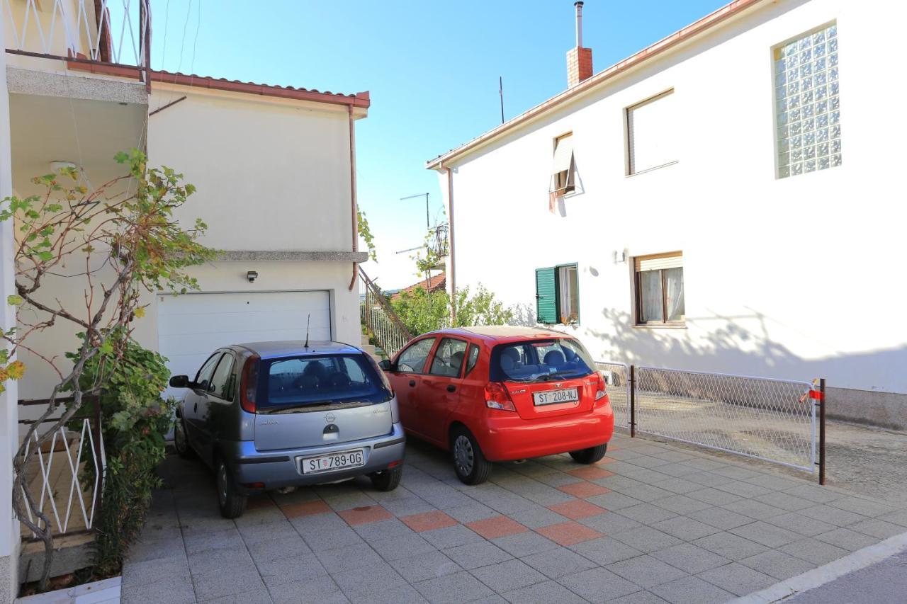 Apartments By The Sea Seget Donji, Trogir - 2029 Exterior foto